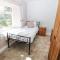 Joyces Cottage, 2 Brown Hill