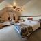 King Bed Farmhouse Valley Views