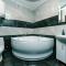 Luxrent Kreshatik Arenacity SkyBar - 基辅
