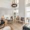 Alken Farm Stay with Terrace