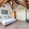 Alken Farm Stay with Terrace