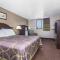 Super 8 by Wyndham Bismarck