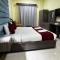 ROYAL HOTEL