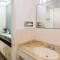 Days Inn by Wyndham Camarillo - Ventura