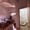 "White House Nakani" - Guesthouse near the centre