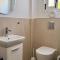 VILLA ALICIA with priv pool, beautiful garden and shady veranda- 5 min to the beach