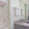 Super 8 by Wyndham Suwanee