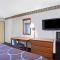 Super 8 by Wyndham Suwanee