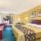 Super 8 by Wyndham Morristown/South