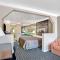 Super 8 by Wyndham Knoxville East