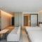 WAVEM HOTEL west