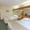 Microtel Inn & Suites by Wyndham Matthews/Charlotte