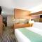 Microtel Inn & Suites by Wyndham Cherokee