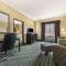 Days Inn & Suites by Wyndham Mineral Wells