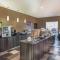 Baymont by Wyndham Grand Forks