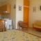 Seaview Studio in beautiful setting, west from Chania
