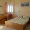 Seaview Studio in beautiful setting, west from Chania