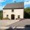 Forest-Edge Hideaway, Bouillon