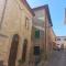 Tuscan Hilltop Getaway