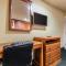 Woodridge Inn and Suites