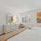 2112 Beach Wood