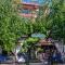 Vromos Guest House