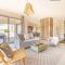 Sanders Mythical Blue Villas
