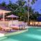 Villa Venice - 2000m2 Garden right behind beach