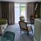Palm Grove Apartments