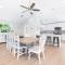 Sea Gem Beach Slp 16 Amenities