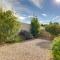 Sunny Tucson Townhome w/ Patio & Mountain Views!