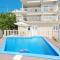 La Bodega Apartments
