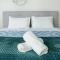 Stylish 4bd CBD Apartment