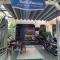 Shark Homestay