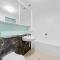 Stylish 4bd CBD Apartment