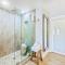 Decked Out - Stunning Home Huge Sunny Resort Style Heated Pool Walk to Pine Ave Beach