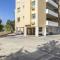 Atlantis Apartments 50m From Makenzy Seafront