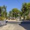 Atlantis Apartments 50m From Makenzy Seafront