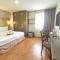 Tagaytay Hotel SixB