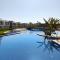 Luxury Apartment at Four Seasons Life 2 14-B