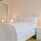 Family Harbour Escape with Harbour Views & Parking