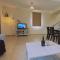 STAY Sunny Bay Villa