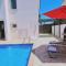 STAY Sunny Bay Villa