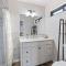 This is it - Great Location -13 Beds - Pool - Gym