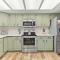 This is it - Great Location -13 Beds - Pool - Gym