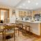 106 Pinecone Lodge