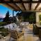 Villa King