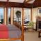 Front Street Inn and Spa
