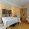 Charming cottage in a farm with views