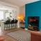 Modern Skipton House, Sleeps 5, Canal & Parking